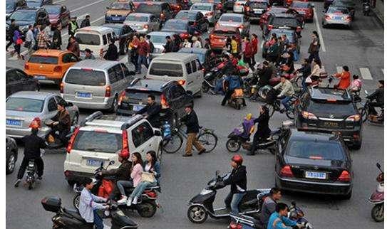如何避免電動(dòng)自行車充電時(shí)易著火問(wèn)題