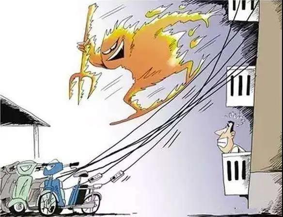 私拉電線給電動(dòng)車充電，罰5000